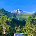 Quinta Pereirinha - A Private 3 Bedroom Home, Close To Hiking Traile W Ocean Views - Pico Island, Azores Ferienhaus São Roque do Pico